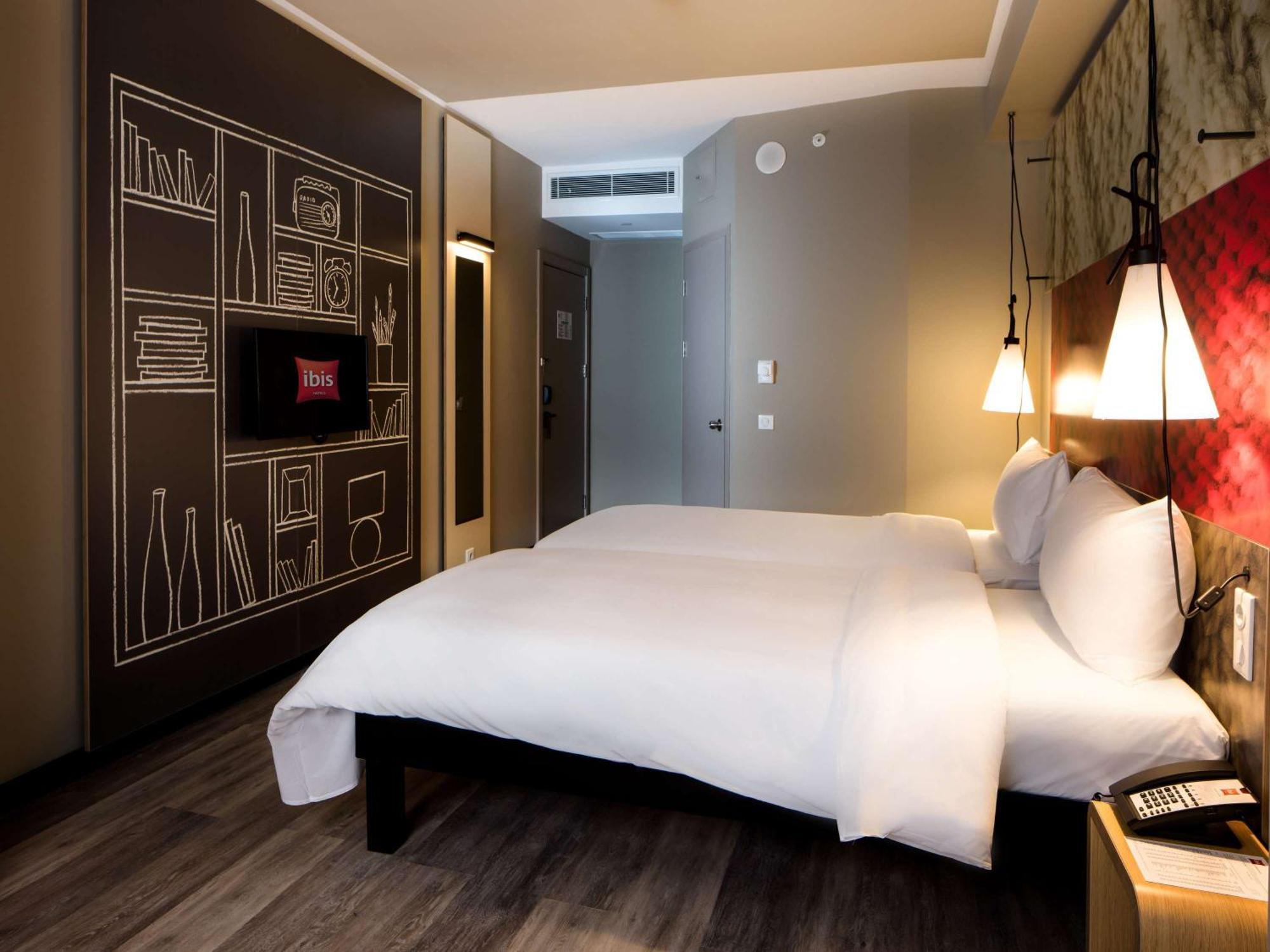 Hotel Ibis Istanbul West Exterior foto